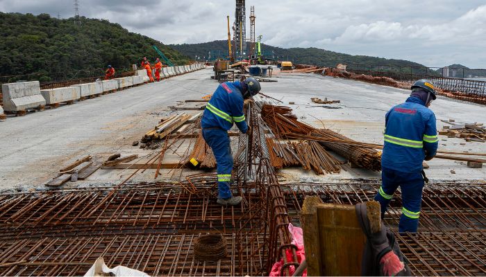 Foto: Roberto Dziura Jr/AEN Carteira assinada no Natal: Paraná tem 25,2 mil vagas nas Agências do Trabalhador